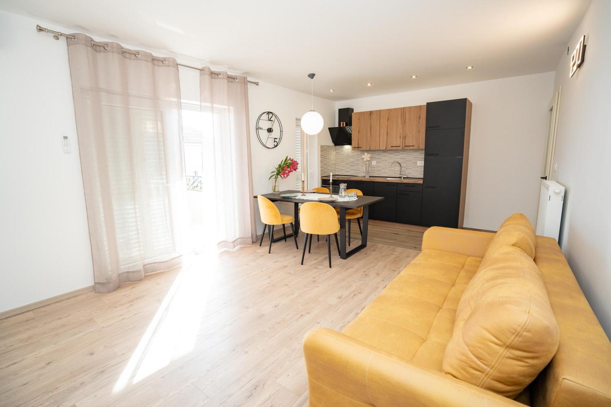 Apartments Tomulic Novalja Exterior photo