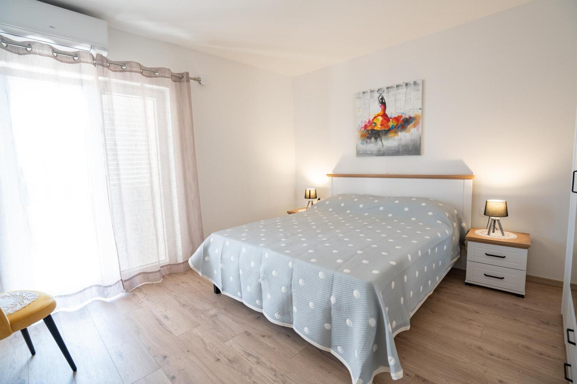 Apartments Tomulic Novalja Exterior photo